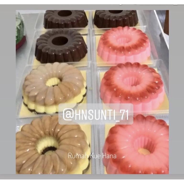 

Mika Puding Muat Di Box 25X25Cm Dijual Per 5Bh