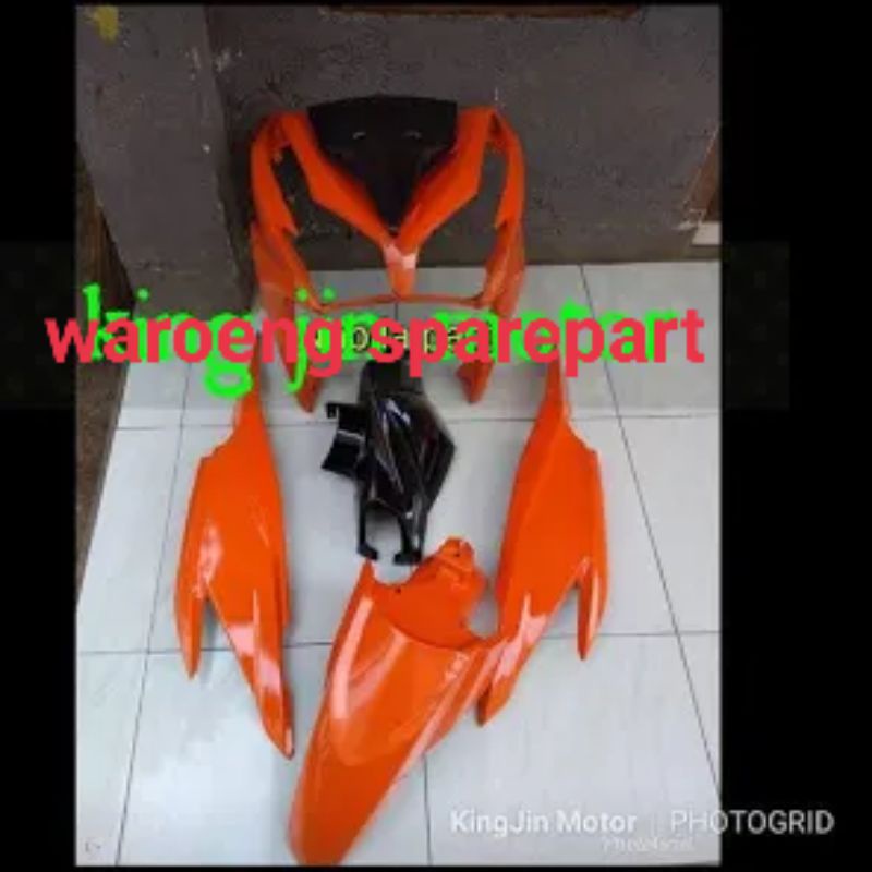 BODY HALUS VARIO 125 LAMA OLD ORANGE