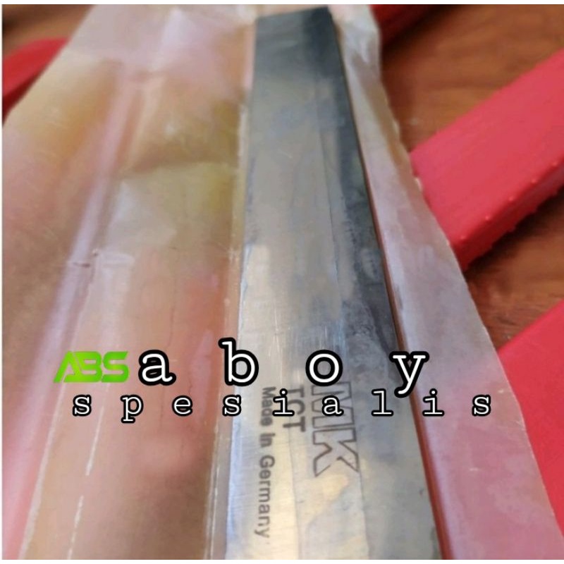 

pisau planer TCT MK 410 x 30 x 3 mm pisau serut duduk 410 x 30 x 3 mm TCT MK