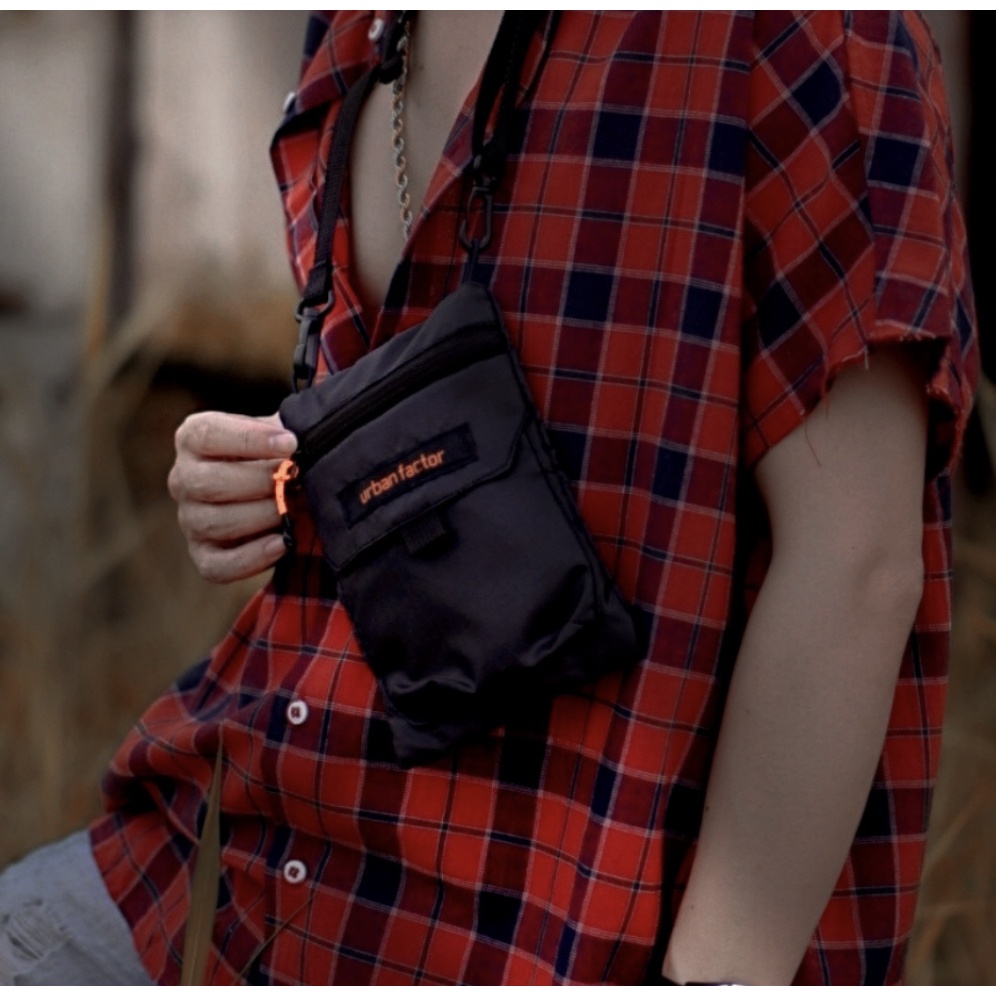 TRACOLLA BLACK | MNM X URBAN | Tas Selempang Pria Wanita Tas Handphone Sling Bag ORIGINAL