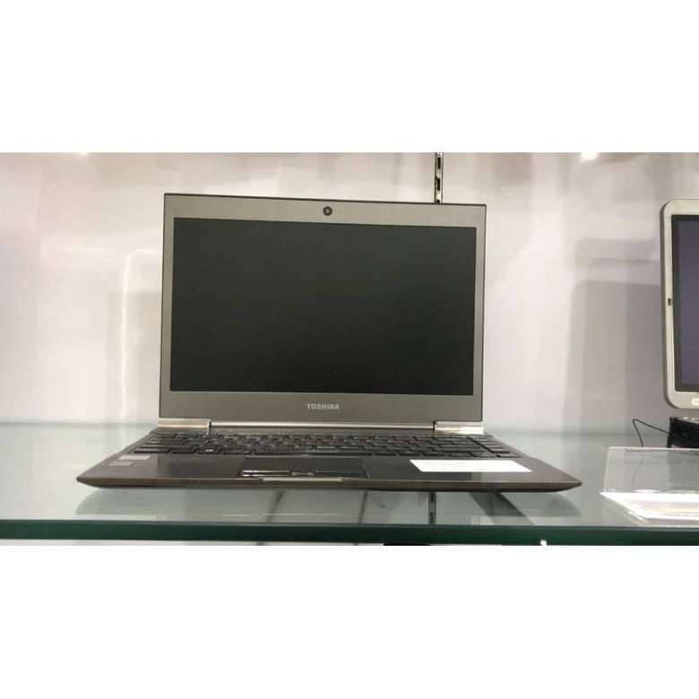 Laptop Toshiba i7 RAM 6GB SDD 128GB BEKAS SECOND