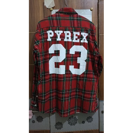Kemeja Flanel Pyrex