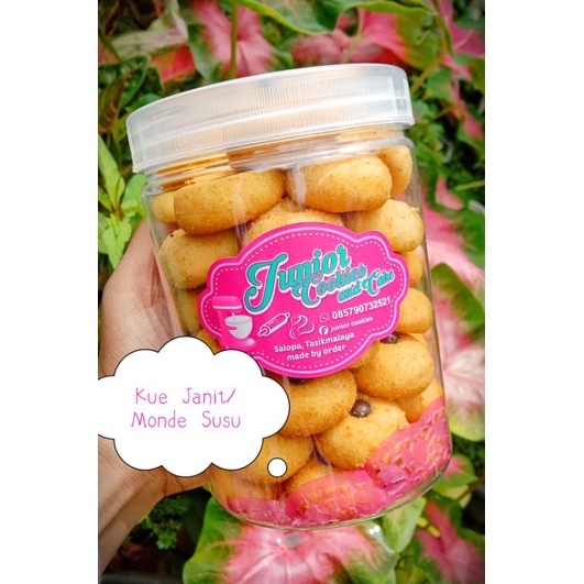 

Kue monde susu /janit