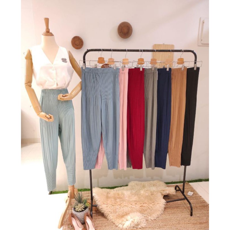 ALADIN PLEATS PANTS - CELANA PLISKET SANTAI