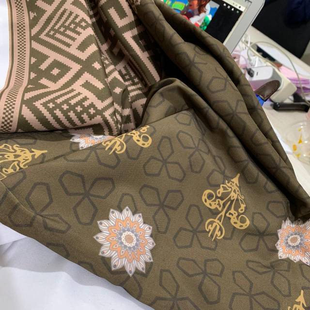 KAIN AKSARA RAYA NOIR 2,5 M