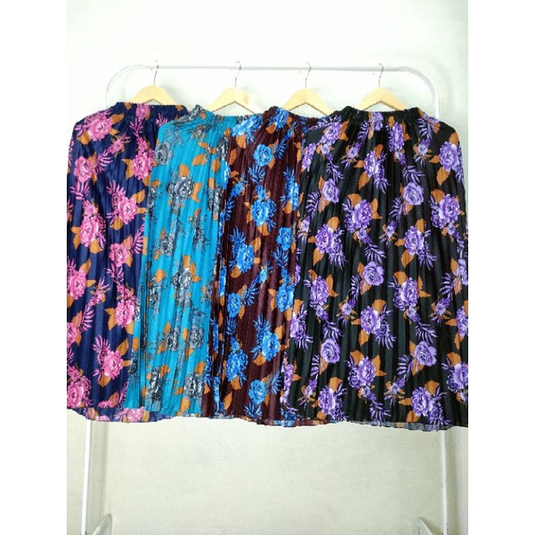 Rok Plisket Motif Bunga Mayung 45-80kg