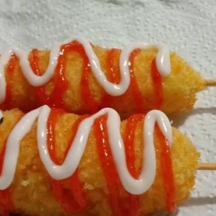 

corndog moza original FROZEN 2pcs full mozarella free saos mayo TERLARIS TERPERCAYA ORIGINAL