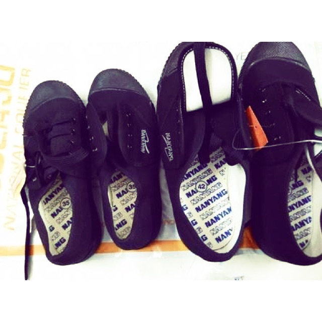 Sepatu Takraw Nanyang