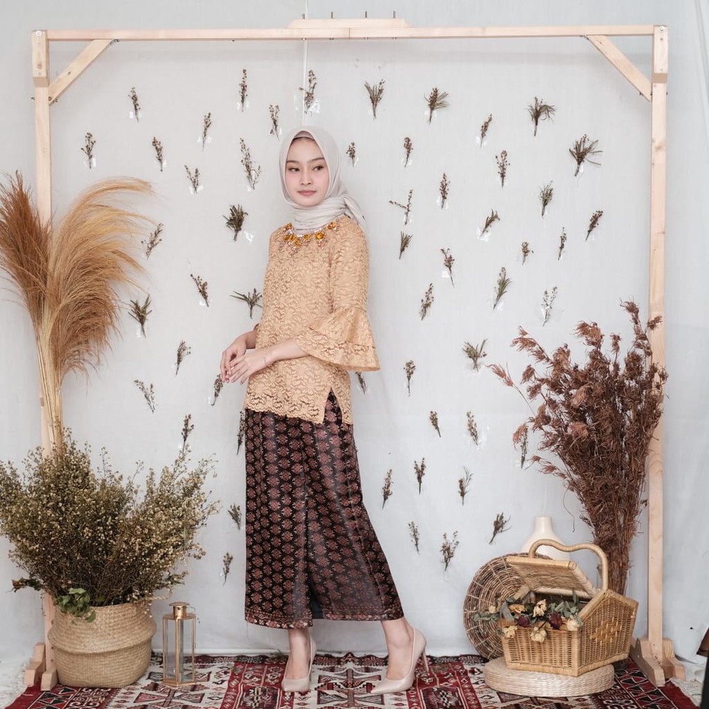 KEBAYA BROKAT PESTA / KEBAYA BROKAT PAYET / KEBAYA BROKAT FORMAL