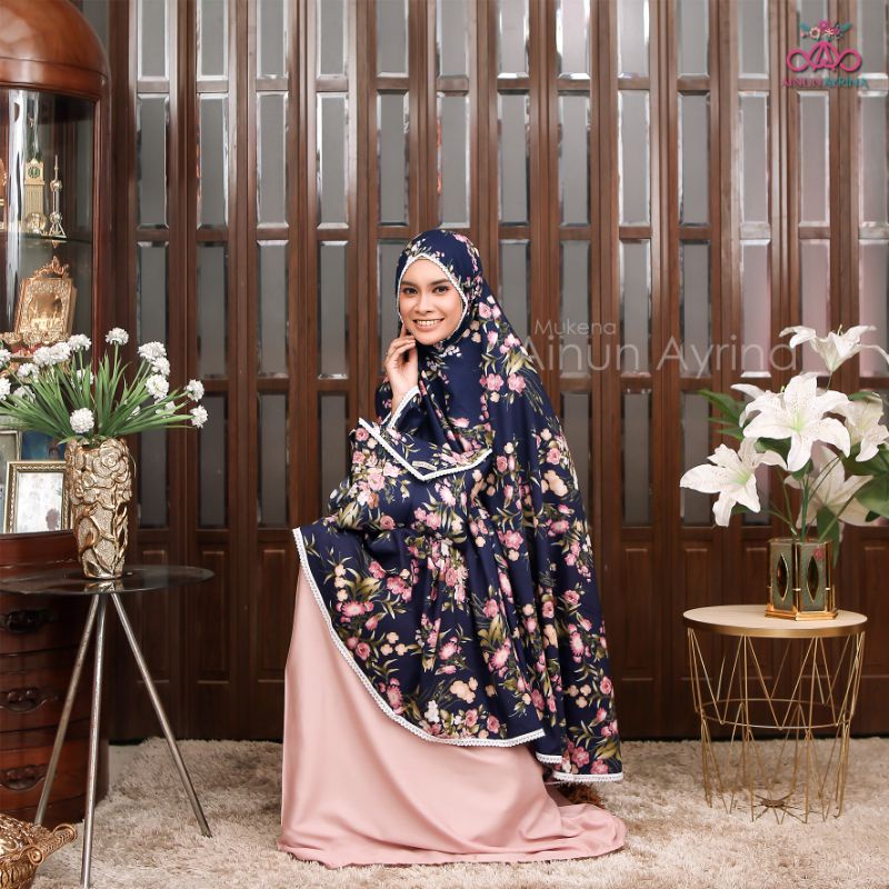 MUKENA MARYAM by Ainun Ayrina