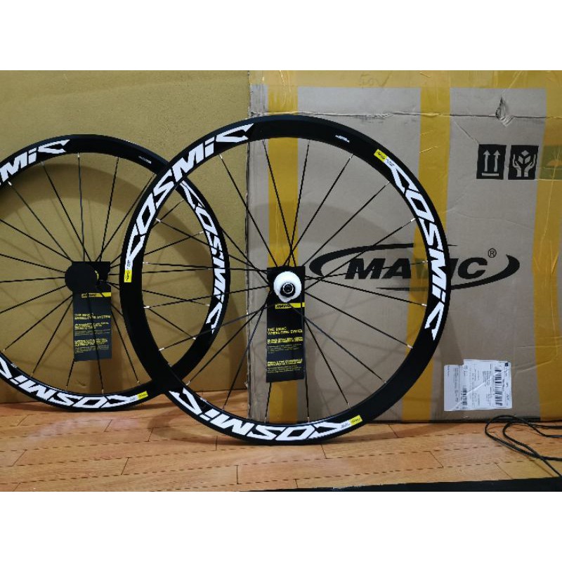 Wheelset Mavic Cosmic Elite 700c 40mm for Roadbike Murah
