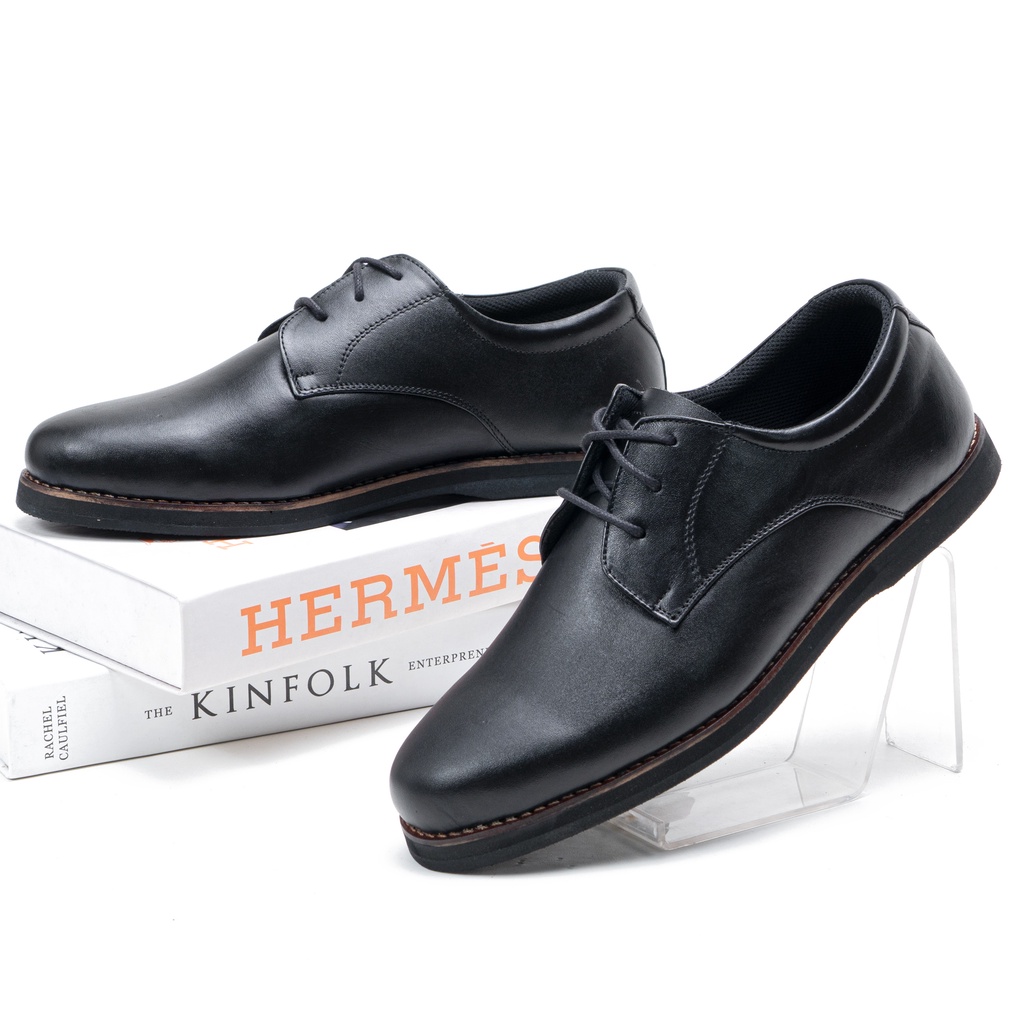 Sepatu Pantofel Pria Model Tali Oxford Shoes Kulit Asli Formal Blaven D331