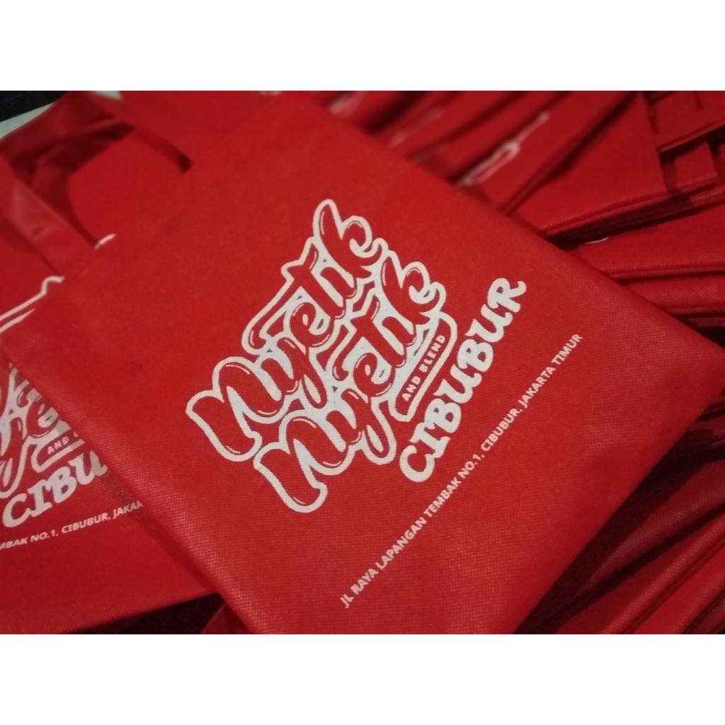 

Tas Souvenir Spunbond 25x35cm Custom - Tas Hajatan, Aqiqah, Ultah, Promosi - Goodie Bag Tote Bag