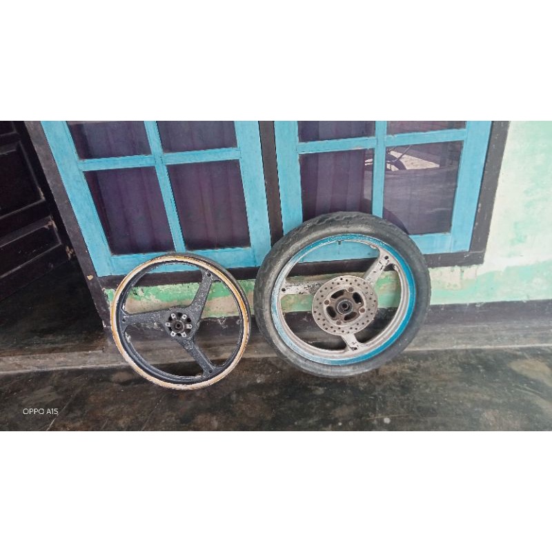 velg original Tiger Revo 2006
