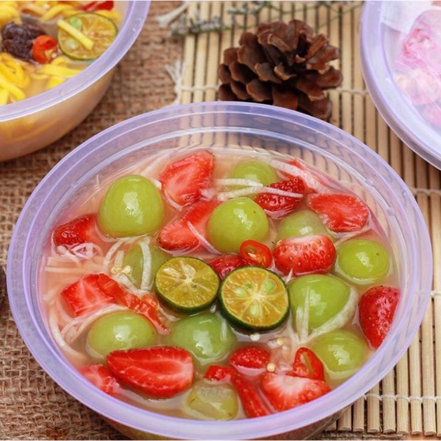 

#TIMMERAH (Asinan Buah Kekinian Strawberry Anggur Bengkuang)