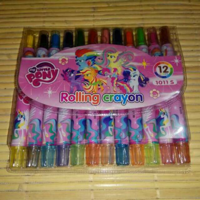 

crayons putar anak karakter kecil