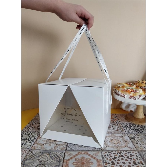 

[COD] Box Kotak Besar Mika Dus Kue Fancy Plus Pita (6 inch) 21 X 21 X 19 [COD]