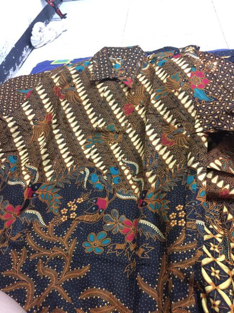 Kemeja Batik Lengan Panjang 67 Risna Batik Hrb026 Belanja Batik Beli Batik Seno Sogan Manggar Bakung