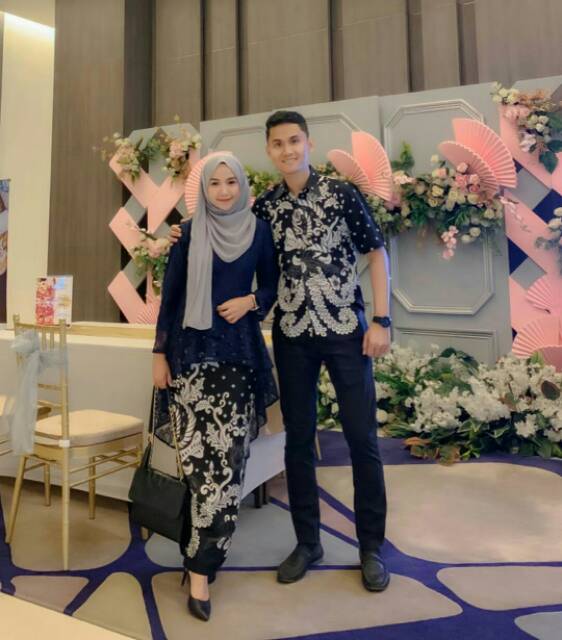 Maura Couple - Sania Ruffle Batik Couple Ori Ndoro Jowi DNT Garansi Termurah Shopee - navy gurita PINGUIN SERIES Batik express - Couple Pinguin darina Gurita Sogan