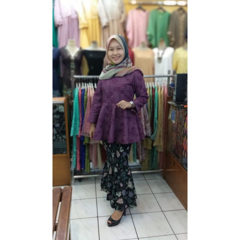 PutriCinta Atasan Brokat Peplum Baju Wisuda | Bridesmaid bySC