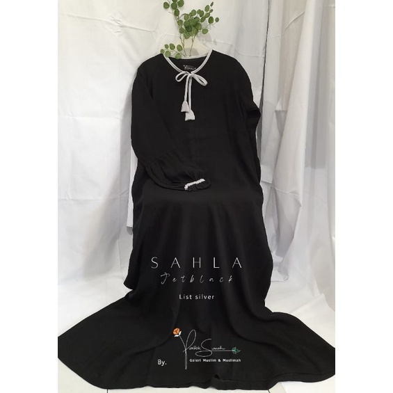 S A H L A JETBLACK-motif- simplicity/Gamis akhwat/gamis wanita/gamis syar'i