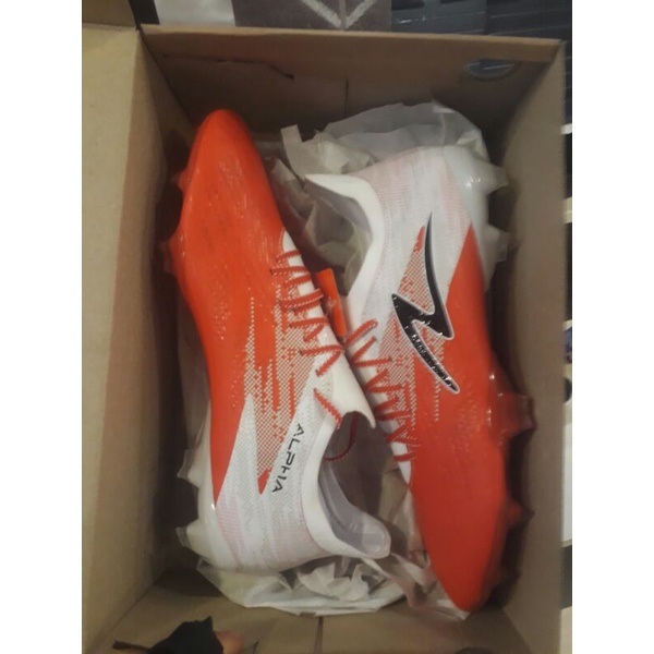 specs acc alpha elite fg garuda attack