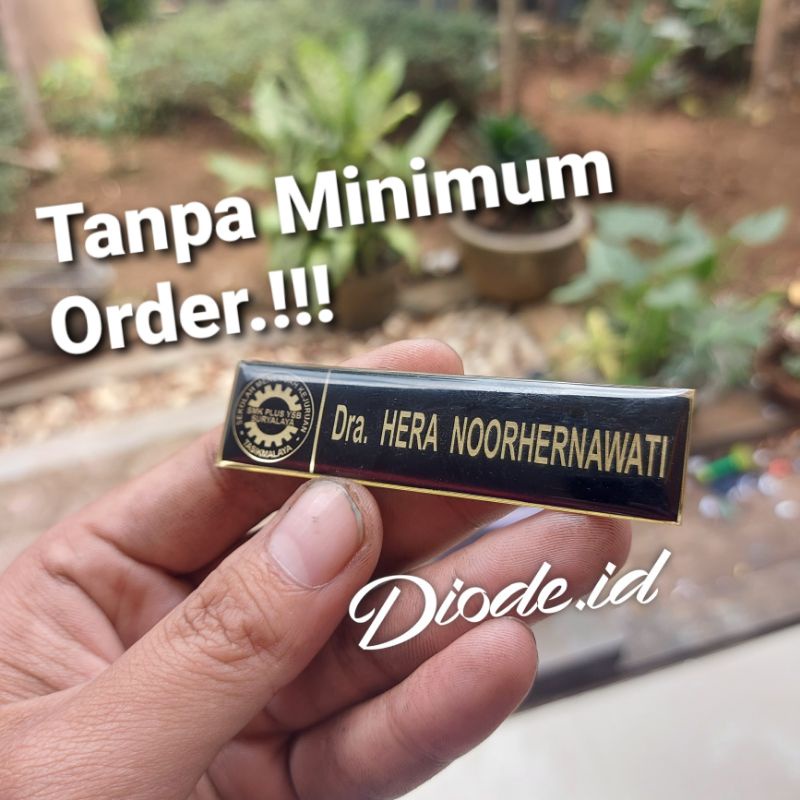 

Nametag papan nama costum