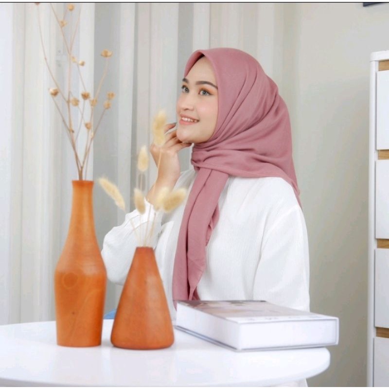 Hijab Segi Empat Paris Premium Paris Voal Premium