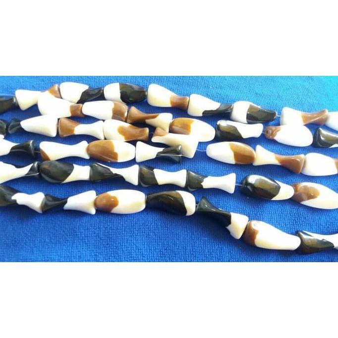 

Jual Manik Manik Plastik Motif Spiral Panjang 2 Warna (1 Renteng ) (Das) Segera Beli