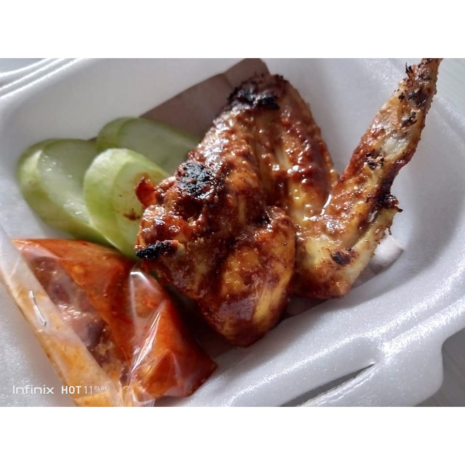 

Ayam Bakar Plus Sambal Dan Lalapan Tanpa Nasi