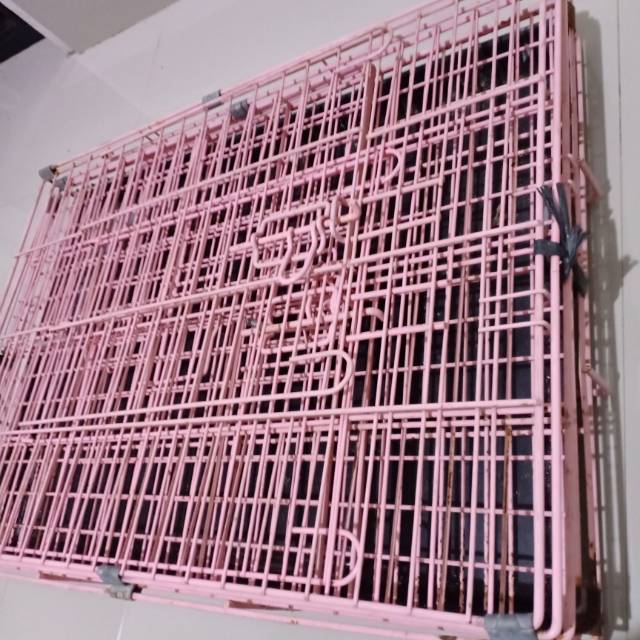 Kandang bekas kelinci