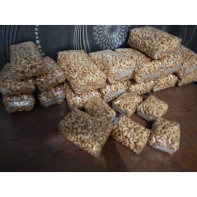 

Kacang mede panggang