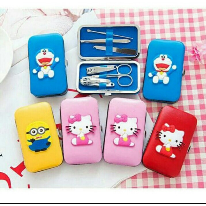 

Manicure Pedicure Set Box 6 in 1 KARAKTER perawatan kuku gunting dll