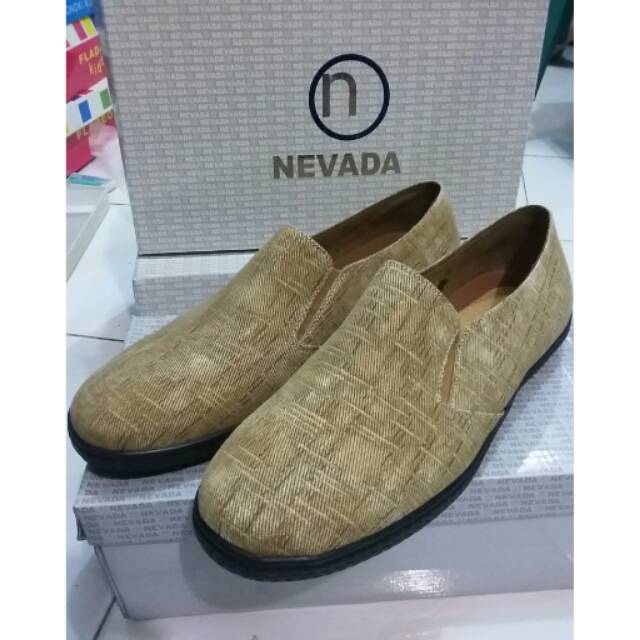  Sepatu  Pria  Casual Nevada  brand Matahari Shopee Indonesia