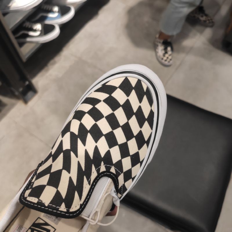 vans twisted checkerboard