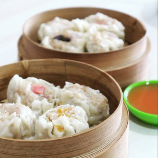 

Dimsum, terdapat 4 Varian : Beef, Ayam, Udang, Jamur