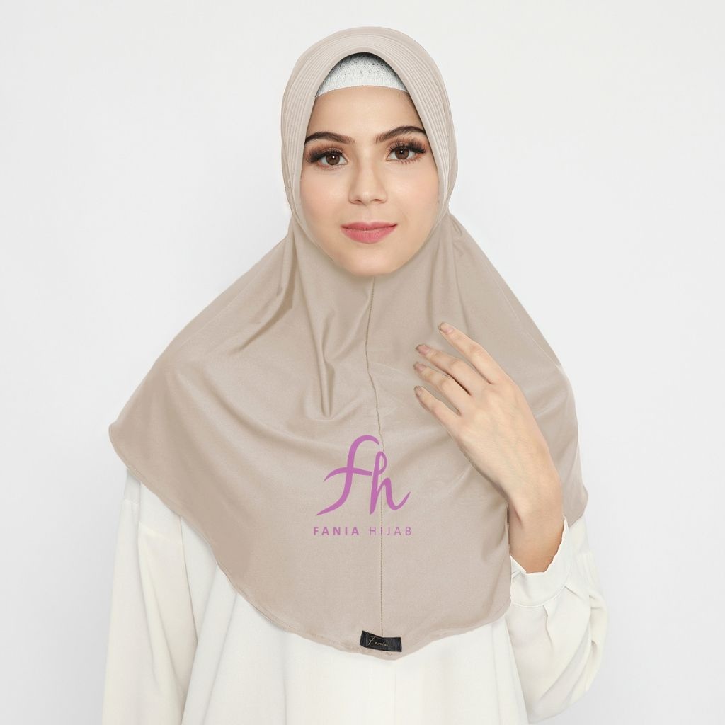 Jual Hijab Sport Serut Belakang Jilbab Relia Beige | Shopee Indonesia