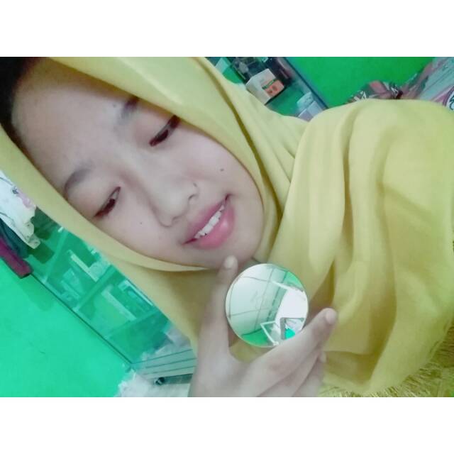 Bedak tabur viva queen