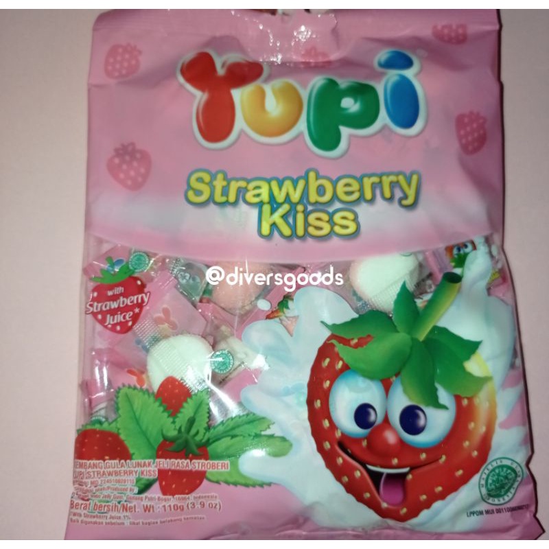 

permen yupi strawberry kiss /gummi lunch