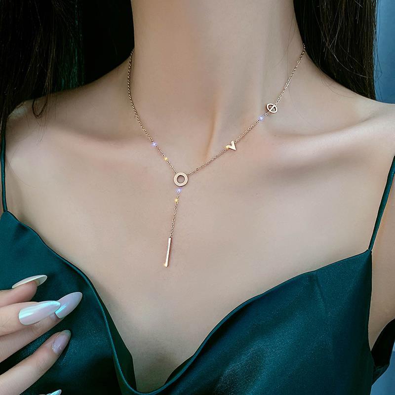 Kalung Titanium love mawar emas anti karat dan anti luntur Perhiasan Wanita Korea