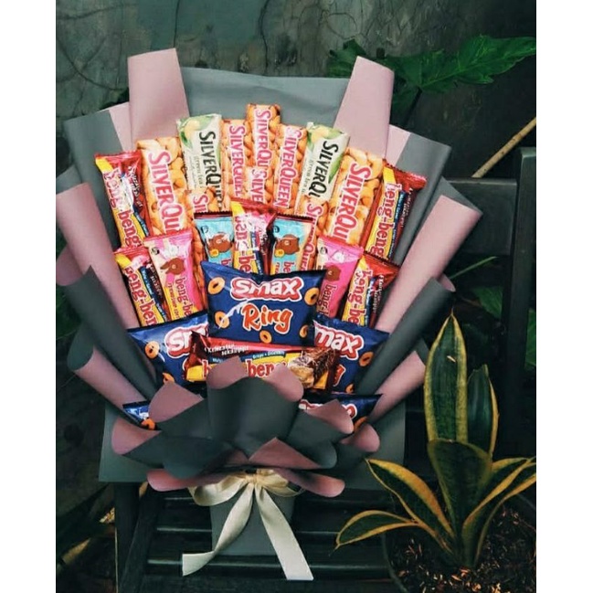 

chocolate bouquet mix snack/ buket coklat dan snack