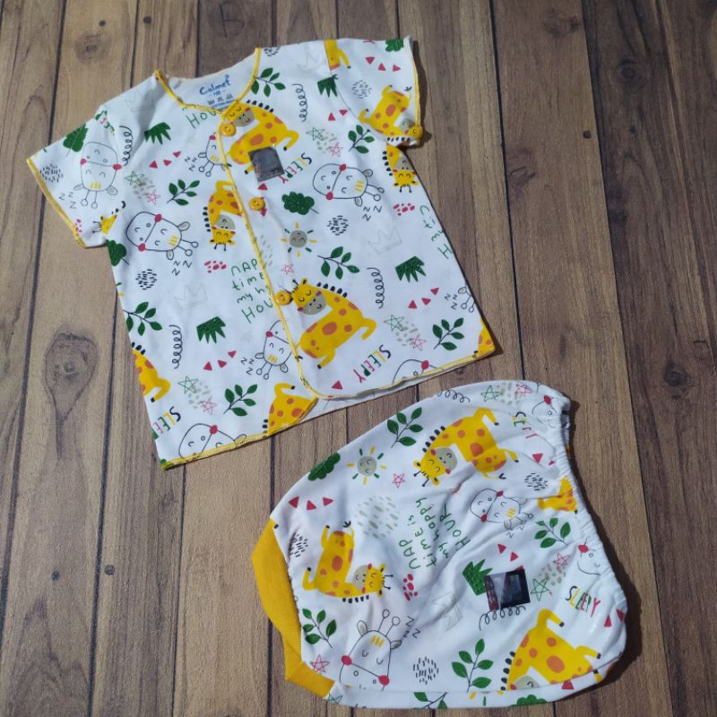 Setelan Pendek Bayi Newborn Calmet