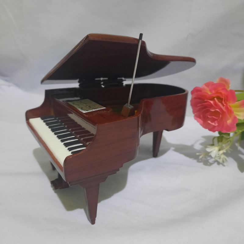 Miniatur Piano Organ Alat Musik Jaman Dulu Hiasan Ruangan Pajangan dan Koleksi Panjang 16 Cm