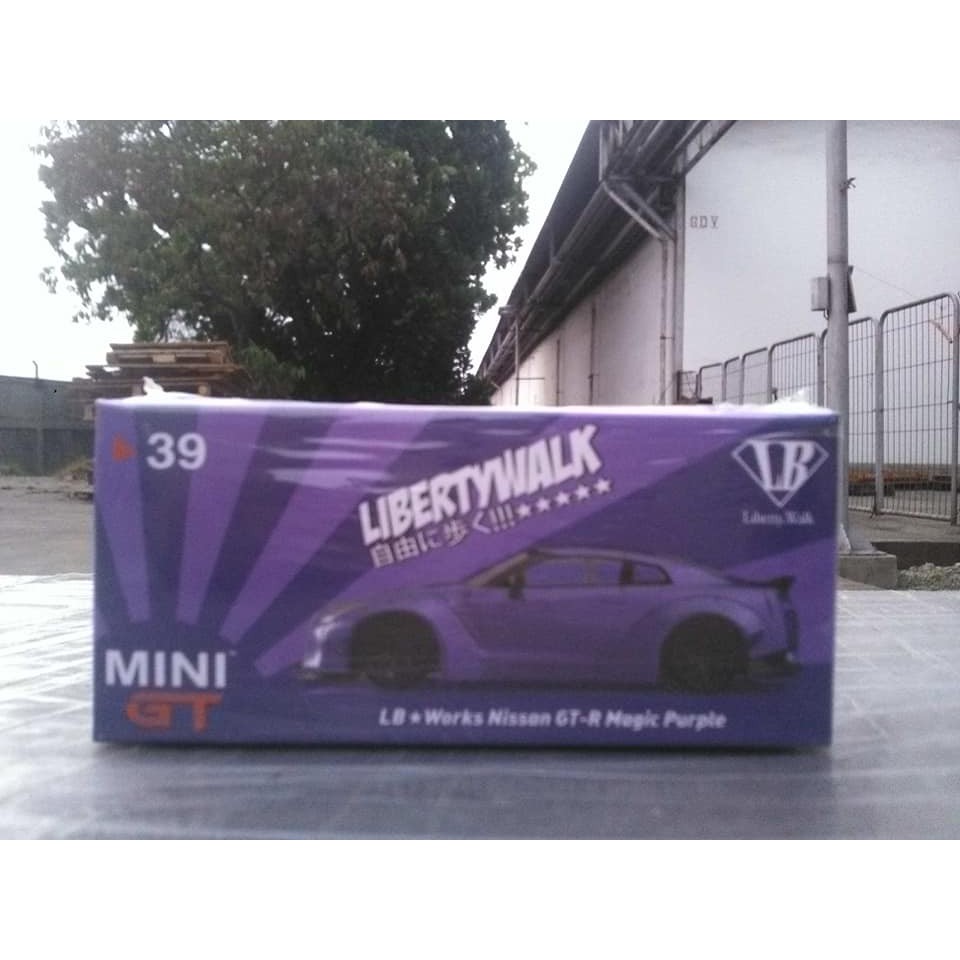 MINI GT NO 39 LB WORKS NISSAN GT R35 MAGIC PURPLE JAPAN EXCLUSIVEo