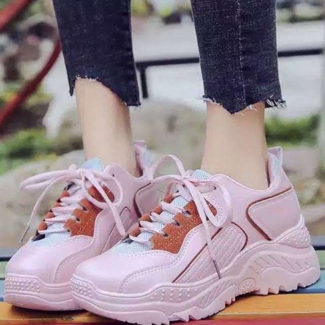 Sepatu wanita import BATAM 100%