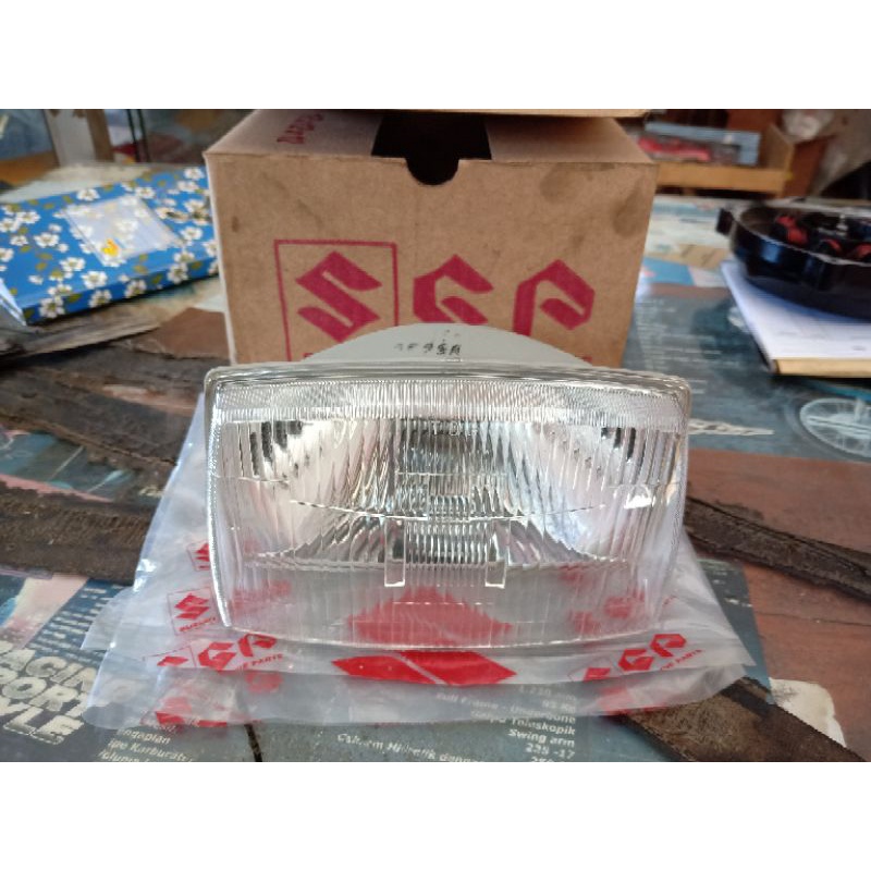 REFLEKTOR LAMPU DEPAN SUZUKI RC100/RC