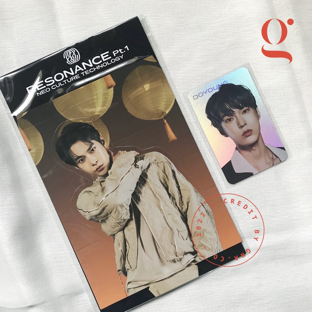 Standee PC Holo NCT Doyoung Resonance (Fullset unsealed)