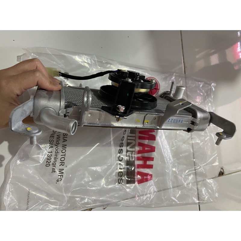 Radiator Assy Yamaha R15 New BK6 E2460 00
