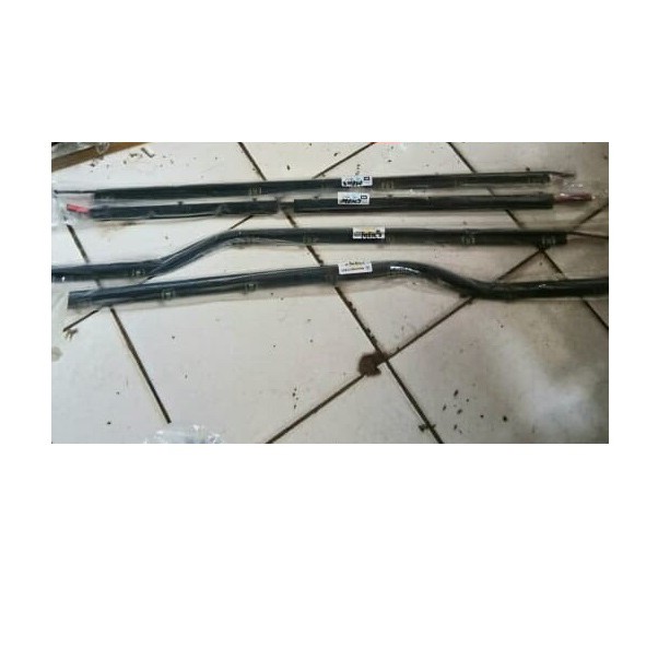 Pelipit Plipit Lis List Karet pintu kaca Jendela LUAR suzuki vitara escudo sidekick handle hendel ha