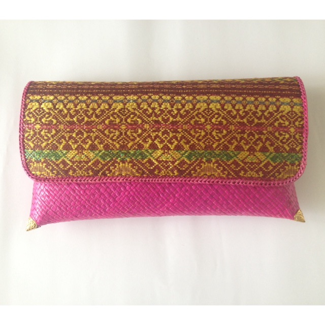 CLUTCH ANYAMAN PANDAN BATIK